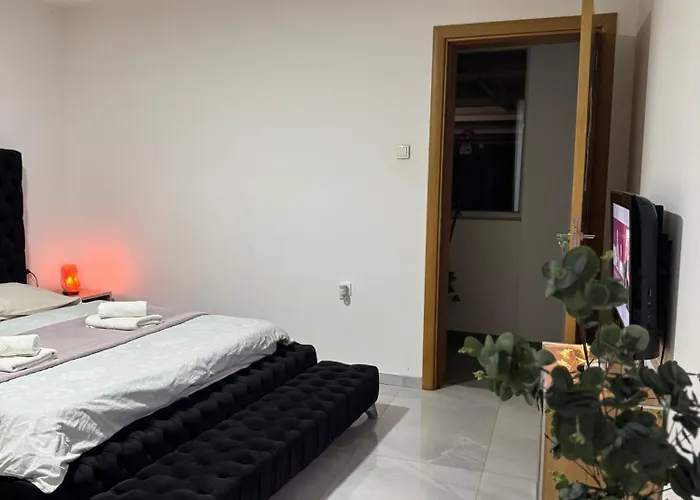 22 * Петроварадин